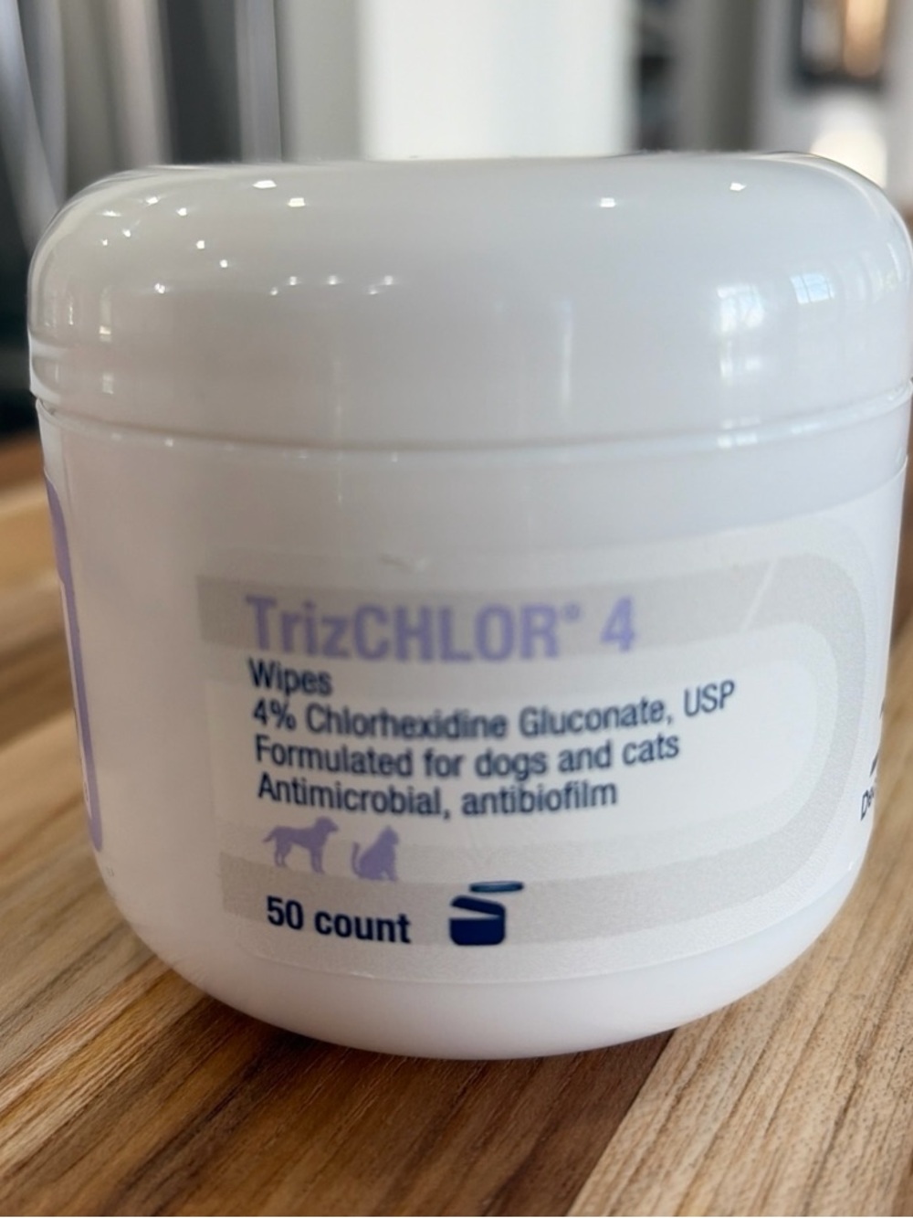 TrizCHLOR 4 Antimicrobial Pet Wipes - White